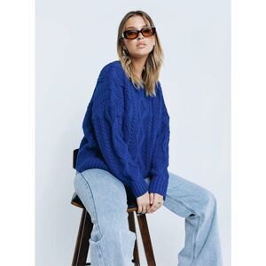 604. Princess Polly Anaya Oversized Monday Blues cable knit crewneck sweater XS/